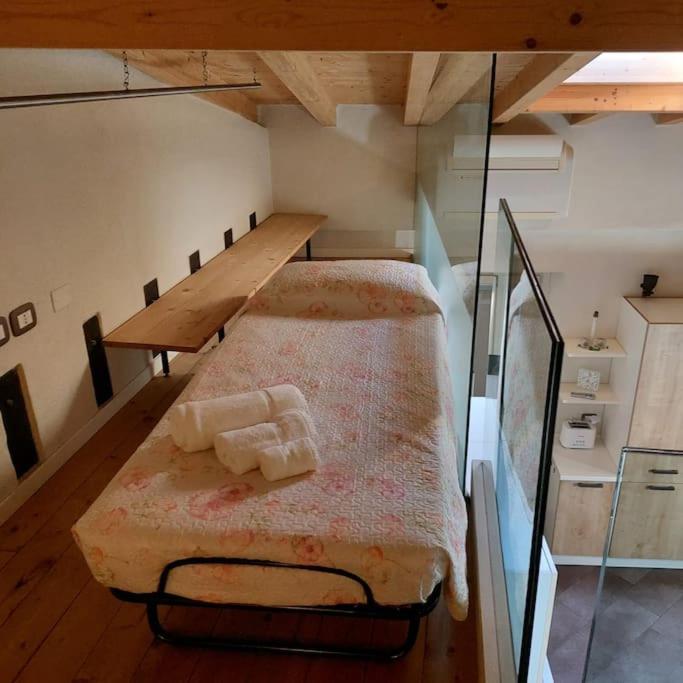 Iseo Loft - Comfort In Downtown Διαμέρισμα Εξωτερικό φωτογραφία